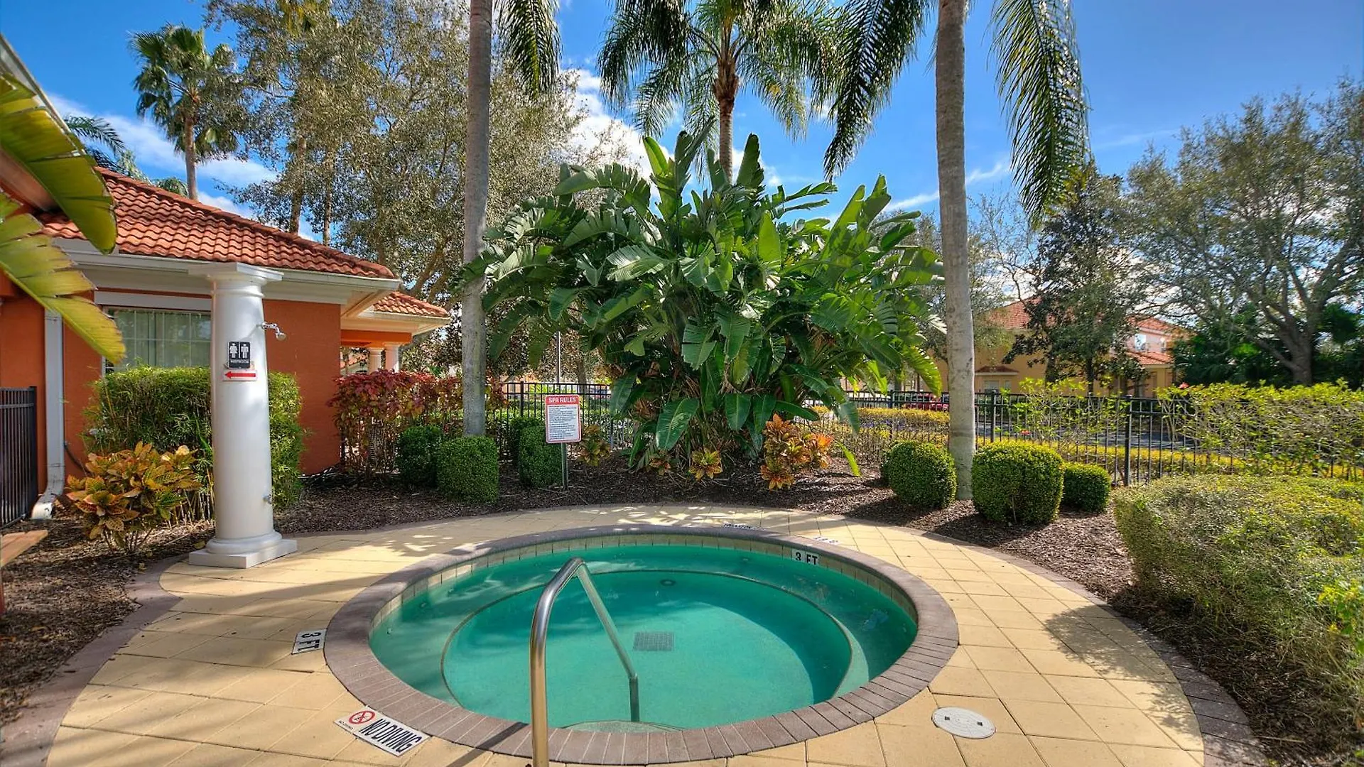 Holiday home Casa Sevilla - 4 Bd - Sleeps 8 - Pool Spa - Disney Davenport