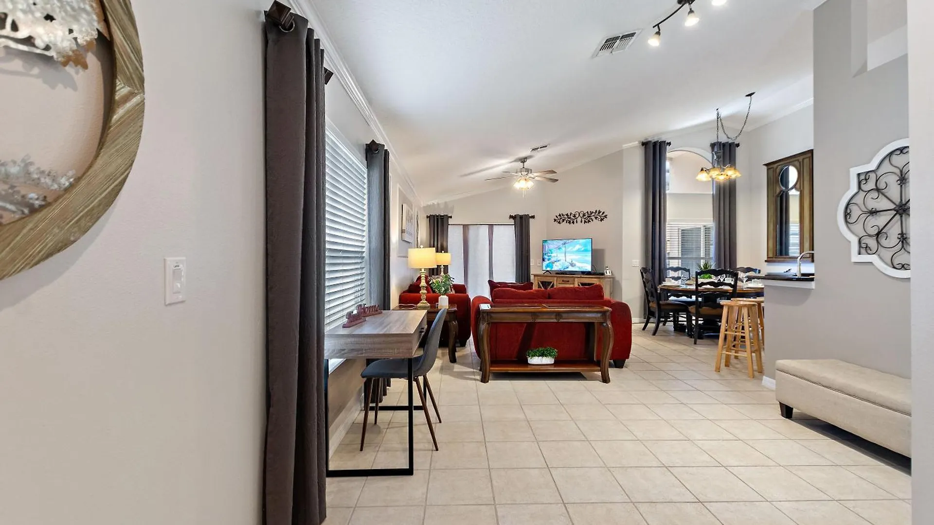 Casa Sevilla - 4 Bd - Sleeps 8 - Pool Spa - Disney Davenport United States