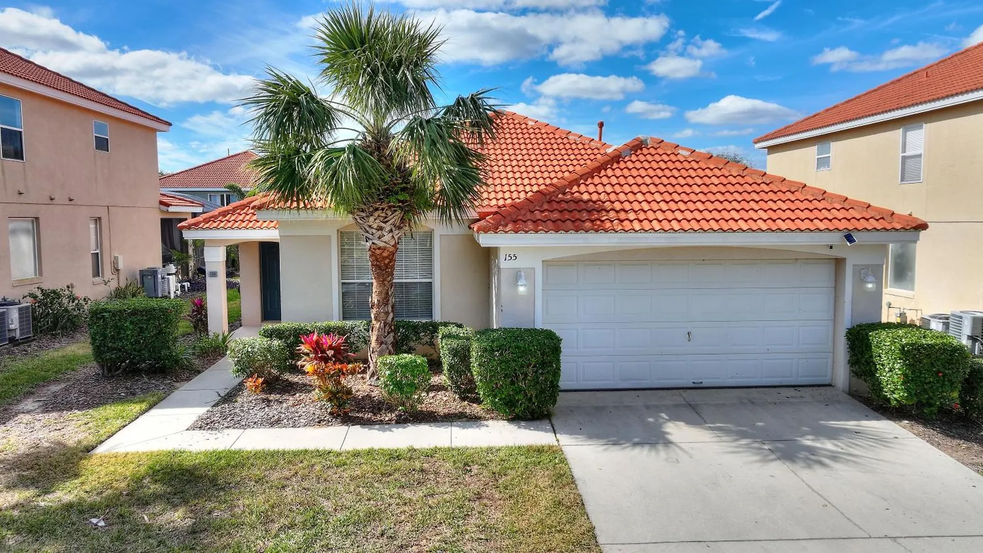 Casa Sevilla - 4 Bd - Sleeps 8 - Pool Spa - Disney contacts